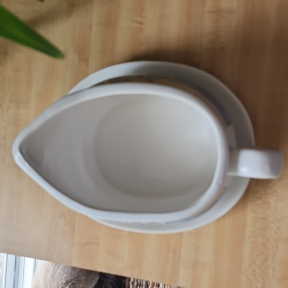 Vintage Ceramic Gravy Boat And Saucer. Ribbon Geese - Picture 3 of 3